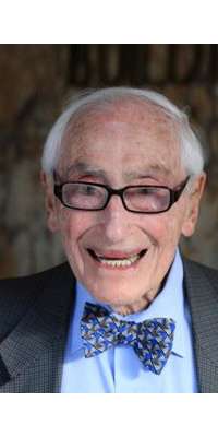 Bill Sinkin, American equality and alternative energy activist., dies at age 100